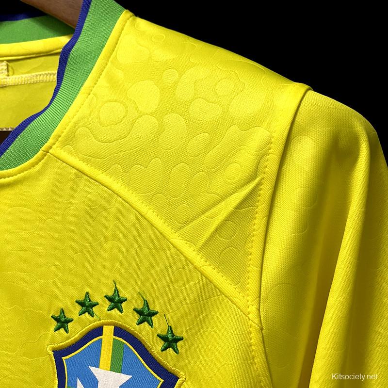 Brazil Home Long Sleeve Soccer Jersey 2022